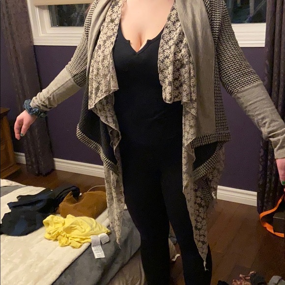 Layered cardigan - Picture 2 of 3